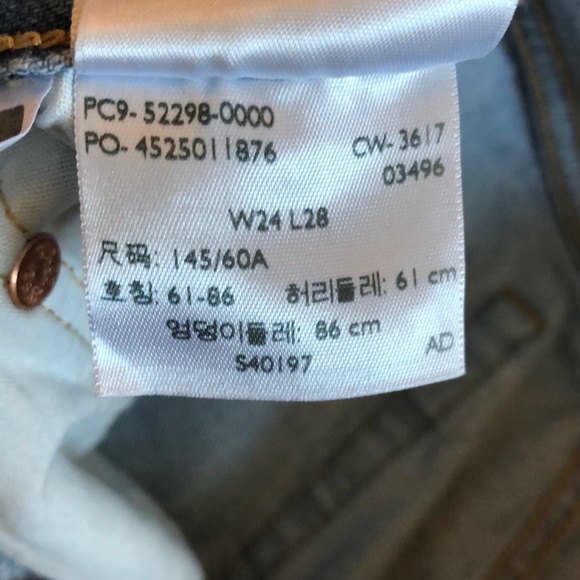 Levi’s 501 Jeans - Picture 3 of 4